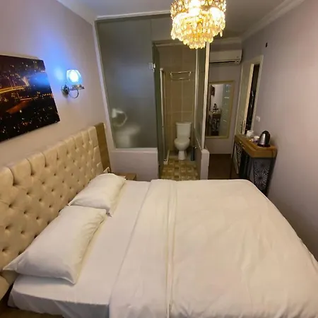 Διαμέρισμα Royal Garden Hotel
