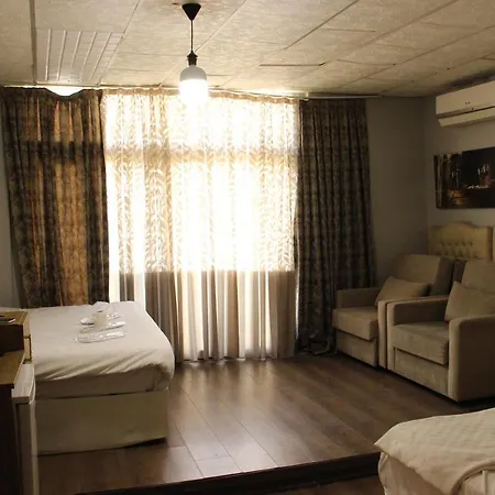 Royal Garden Hotel Διαμέρισμα